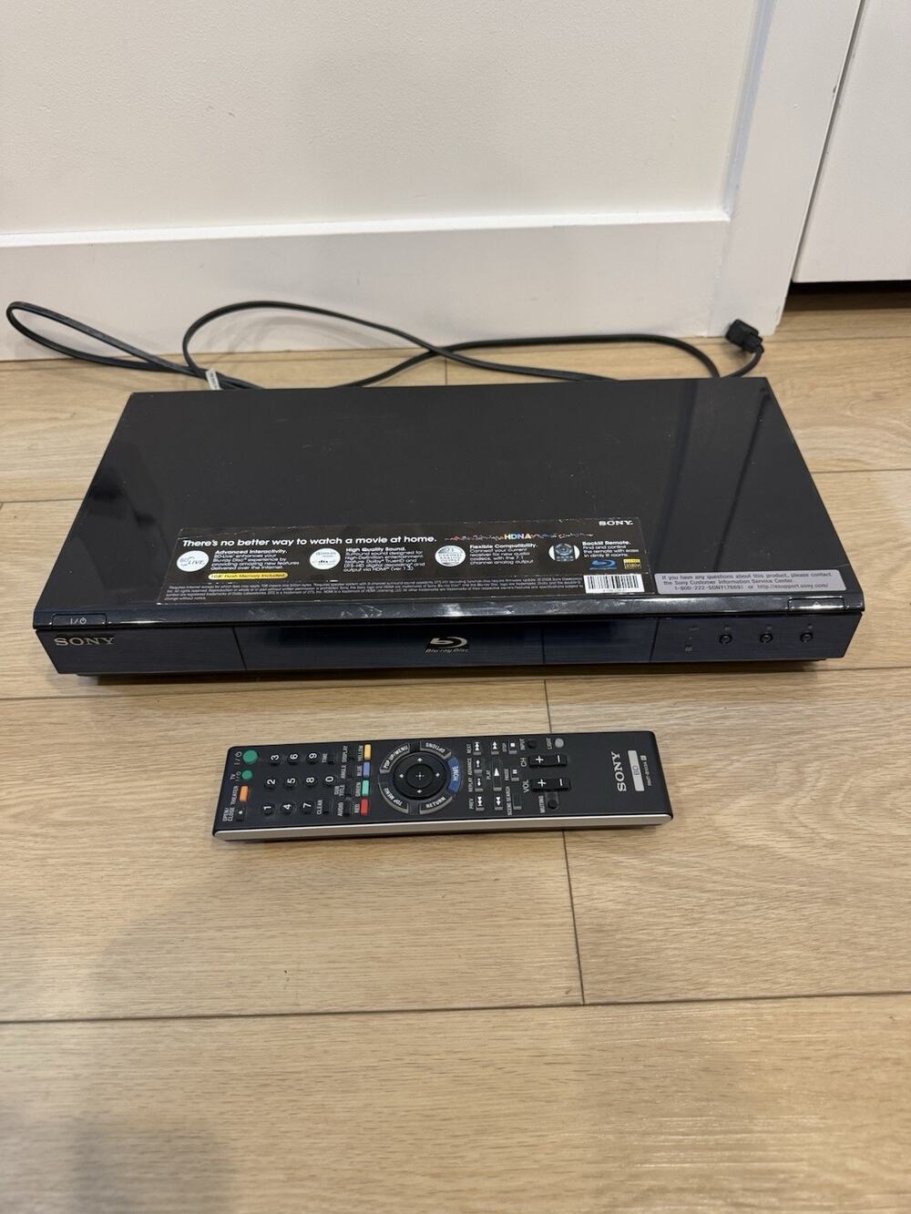 Sony BDP-S550 Blu-Ray Disc/DVD Player USB LAN HDMI w Remote Tested